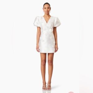 Elliatt Mini Puff Sleeve Dress In White
